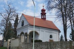 pohled zepředu zprava
