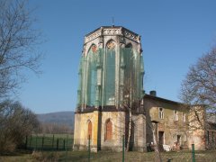pohled zezadu zleva