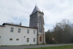 pohled zepředu zprava