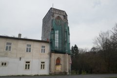 pohled zprava