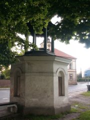 pohled zezadu zleva