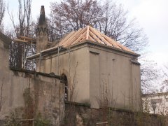 pohled zezadu zprava