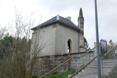 pohled zezadu zleva