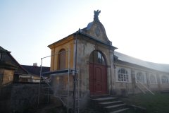 pohled zepředu zleva
