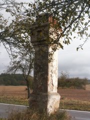 pohled zezadu zleva