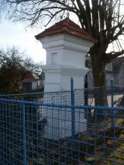 pohled zezadu zprava