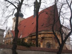 pohled zezadu zprava