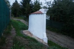pohled zezadu zleva