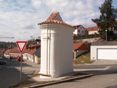 pohled zezadu zprava