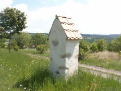 pohled zezadu zleva
