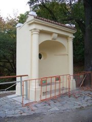 pohled zepředu zleva