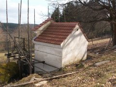 pohled zezadu zprava