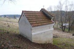 pohled zezadu zleva