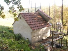 pohled zezadu zleva