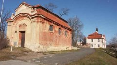 pohled zepředu zprava