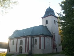 pohled zezadu zprava