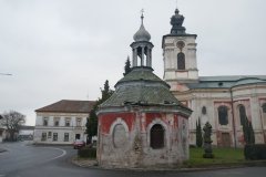 pohled zezadu zleva