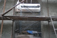 interiér opravované kaple