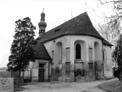 starší foto kostela
