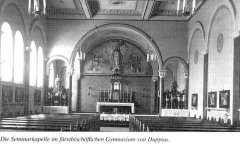 historické foto interiéru kaple v areálu jezuitské rezidence