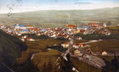 celkový pohled na město s kostelem a jezuitskou kolejí
