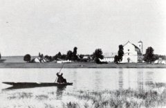 historické foto kláštera s kostelem
