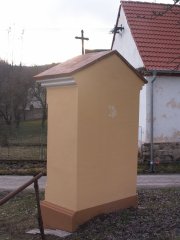 pohled zezadu zprava