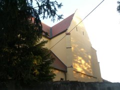 pohled zepředu zprava
