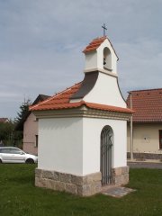pohled zepředu zleva