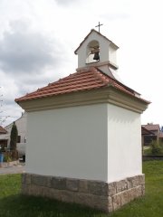 pohled zezadu zleva