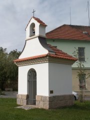 pohled zepředu zprava
