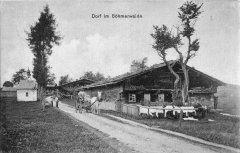 dobová pohlednice vsi s kaplí