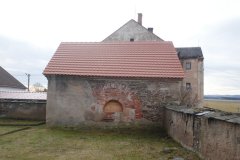 pohled zprava