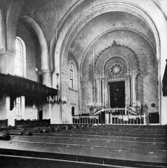 historické foto interiéru synagogy