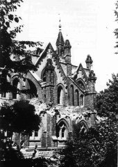 zadní část synagogy před odstřelem