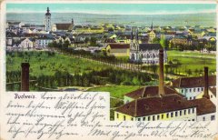 dobová pohlednice města se synagogou