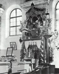 historické foto interiéru synagogy aron ha-kodeš