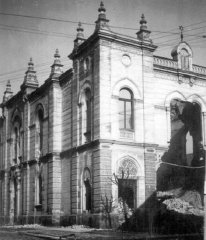 bourání synagogy - západní stěna