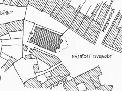 umístění synagogy v okolní zástavbě