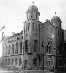 starší foto synagogy