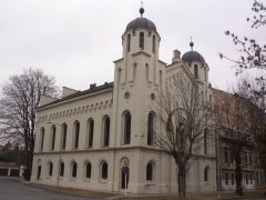 pohled zezadu zprava