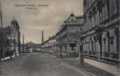starší foto synagogy (vlevo)