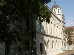 pohled zepředu zprava