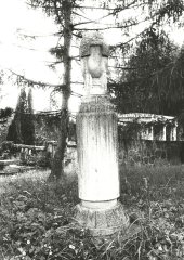 jeden ze dvou posledních dochovaných náhrobků