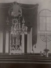 historické foto interiéru synagogy