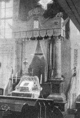 historické foto interiéru synagogy