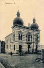 dobová pohlednice s motivem synagogy