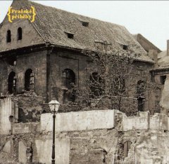 historické foto synagogy – detail předchozí fotografie