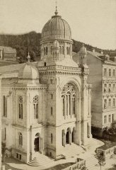 vstupní průčelí synagogy