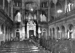 historické foto interiéru synagogy